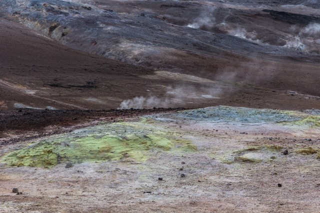 Hveriri geotermiline piirkond Põhja-Islandis Myvatni järve lähedal