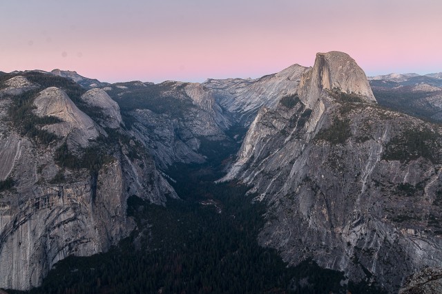 Liustiku kõrgeim punkt päikeseloojangul, Yosemite