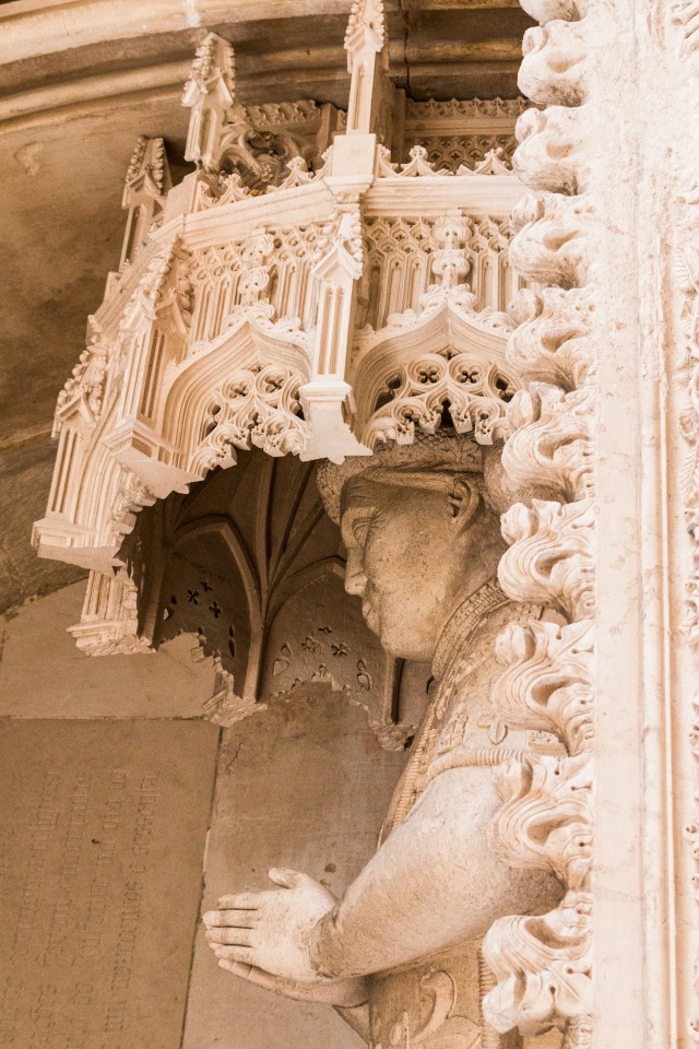 Skulptuur Bathala kloostri välisfassaadil, Portugal