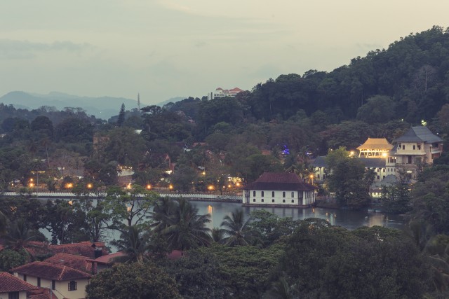 Püha hamba reliikvia tempel, Sri Lanka
