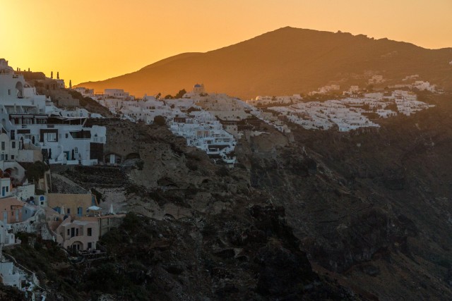 Vaade imelisele Santorini saarel asuvale Oia külale ja maastikule, Kreeka