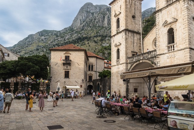 Kotori vanalinna peaväljak, Montenegro