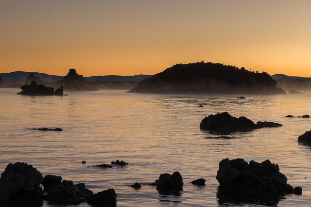 Mono järve tufa tornid Californias, USAs