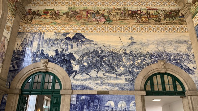 Seinamaalingud (plaadid) São Bento rongijaamas - Porto, Portugal