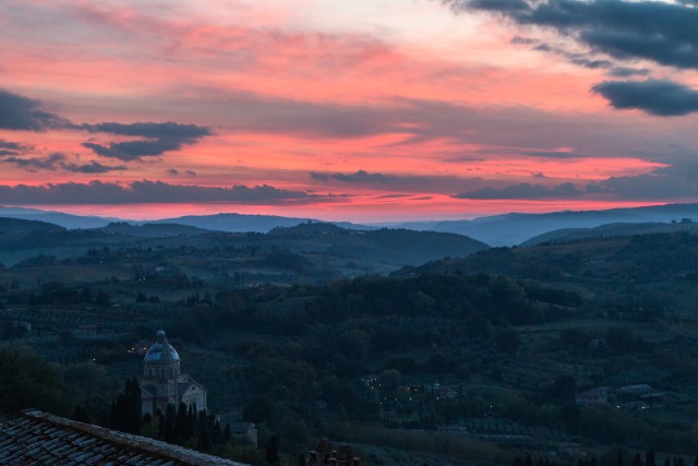Chiusi päikeseloojang, Siena provints, Itaalia
