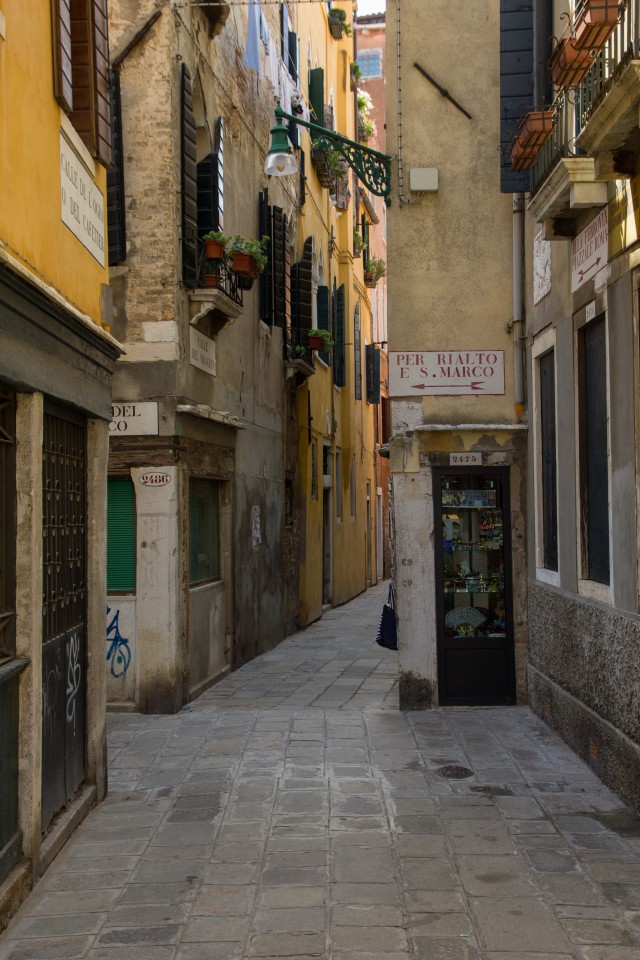 Kitsas Veneetsia tänav, Itaalia