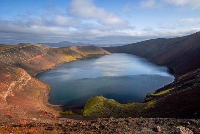 Ljotipolluri kraatrijärv, Landmannalaugar, Island